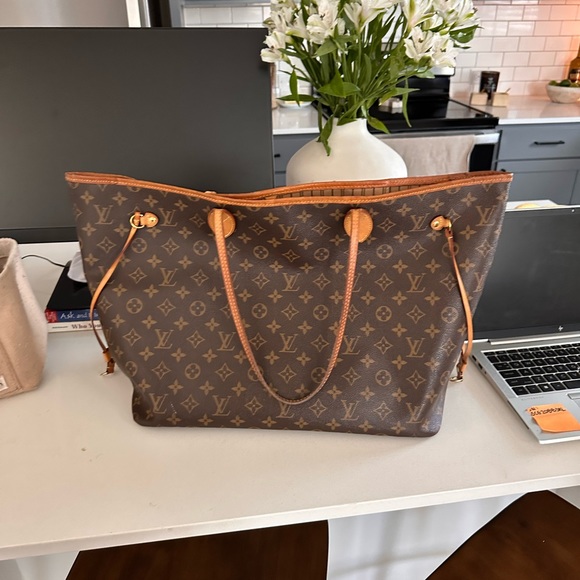 Louis Vuitton Neverfull GM - Picture 2 of 6